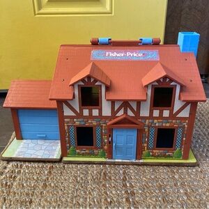 Vintage Fisher Price Brown Tudor House #952
Made in 1980